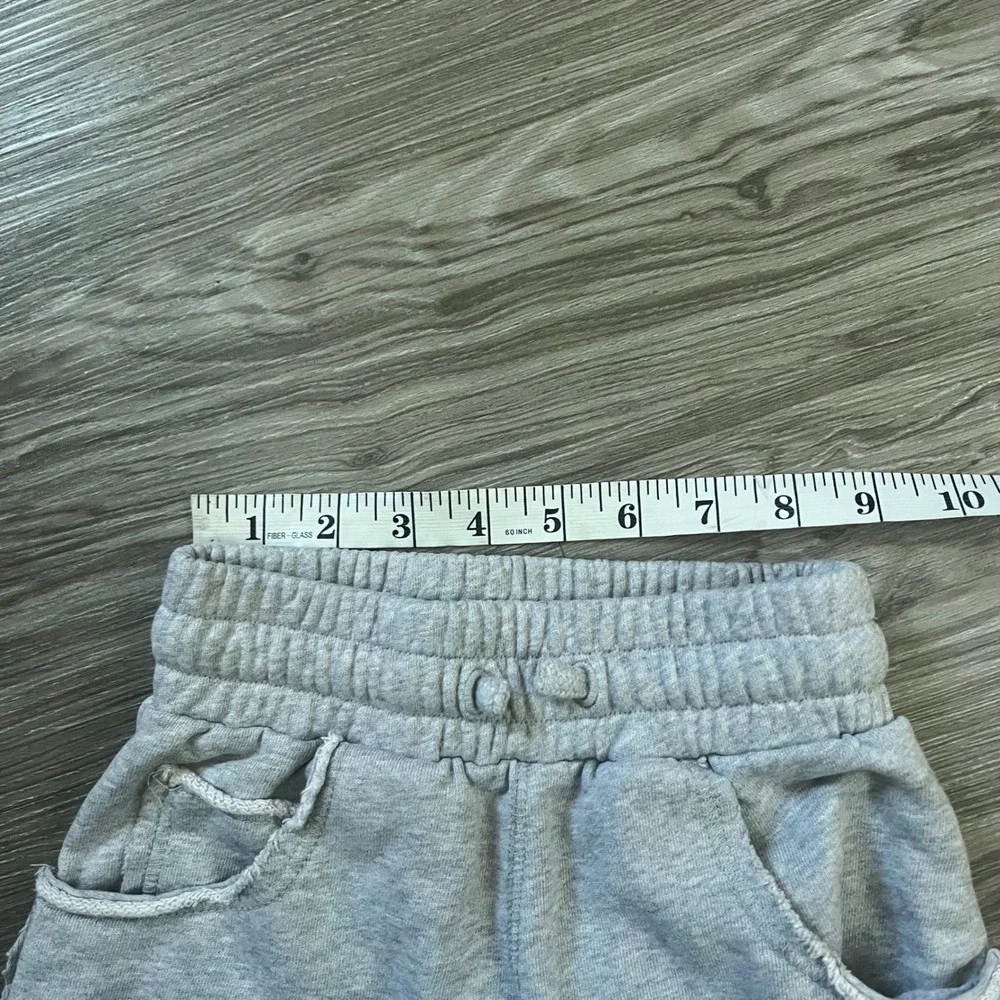 Off-White Kids Gray Blue Team 23 Sweat Shorts Size 4 OBCI008S24FLE001